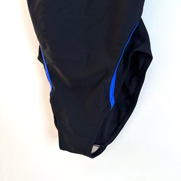 BALTEX Sport Bathing suit and hat Nylon & Spandex 6 - Picture 2 of 10